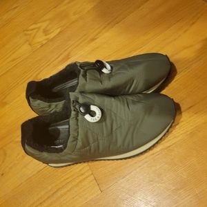 Rag & Bone Green Nylon Gorpcore Hiking Outdoor Sneakers Size 39.5 Flaw